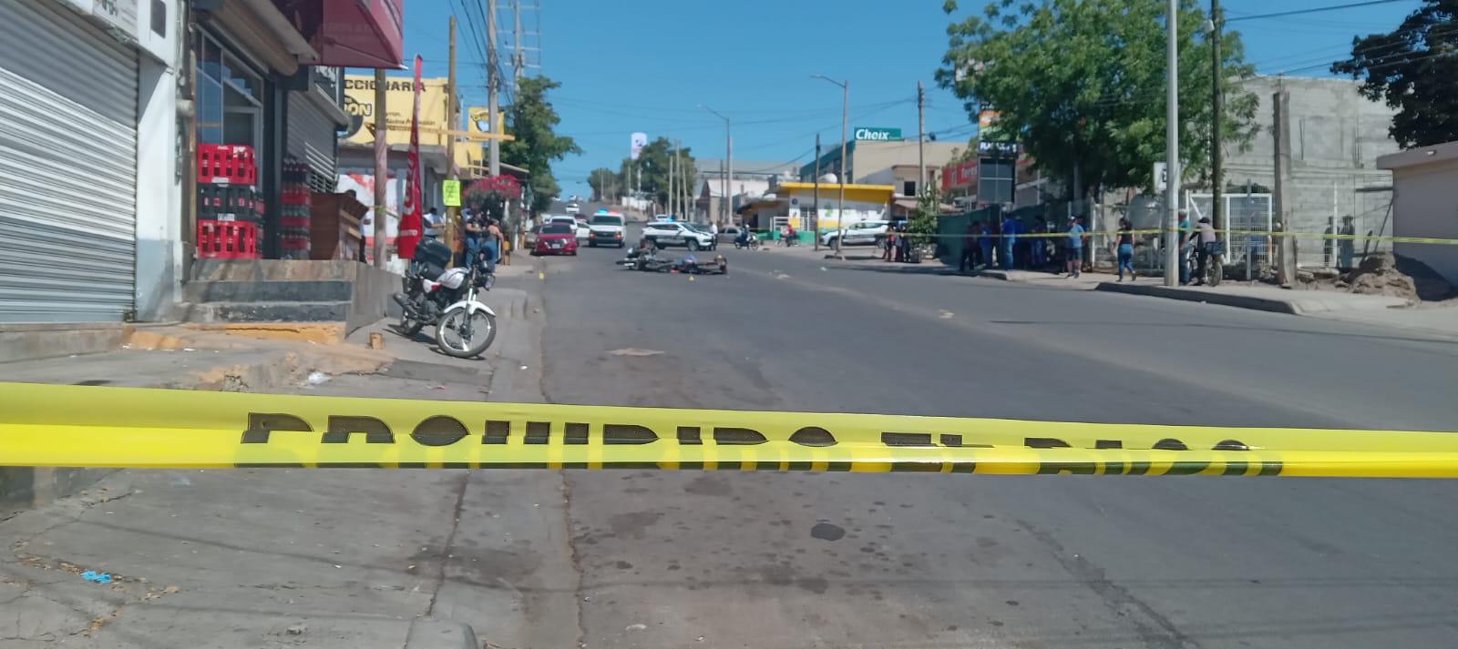 $!Choque entre dos motos deja un muerto en la López Mateos, en Culiacán