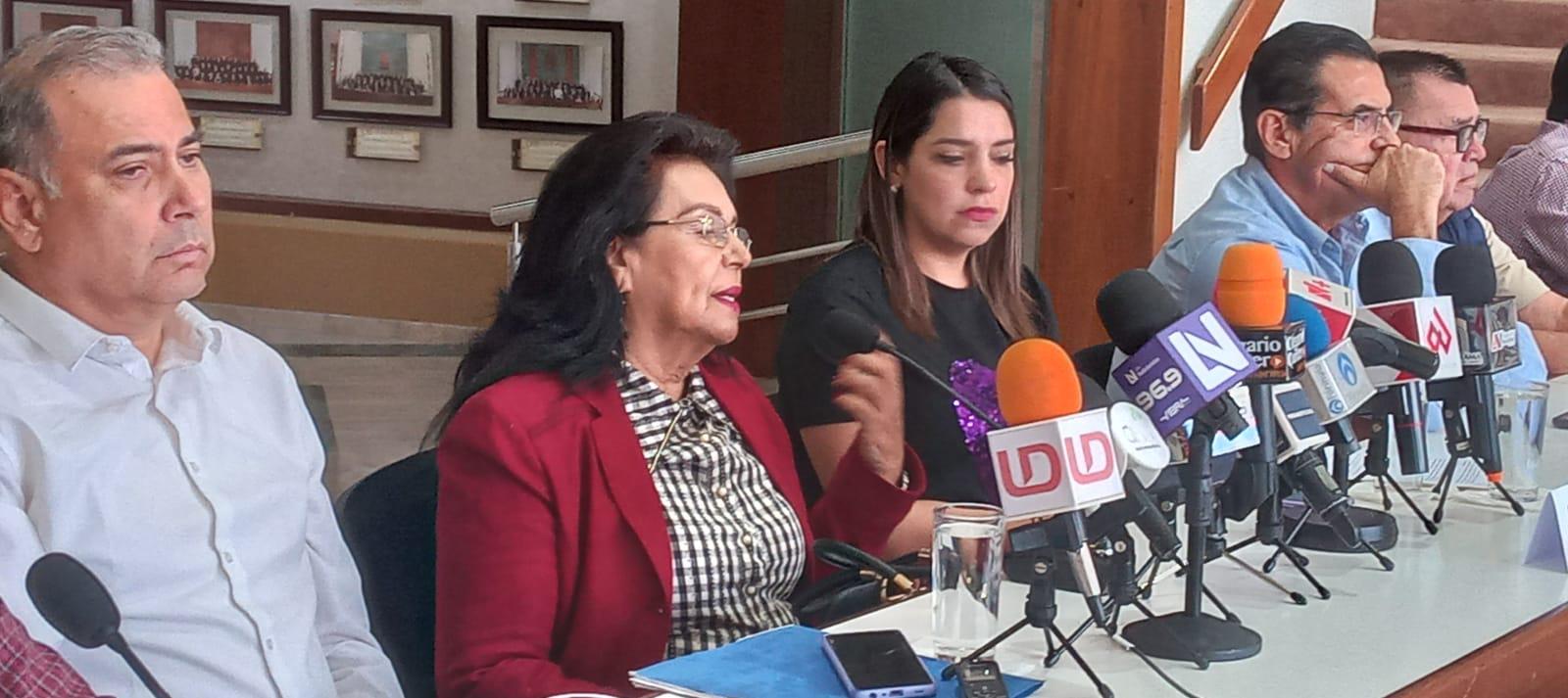 $!Piden desplazados de Sinaloa renuncia de la titular de Sebides