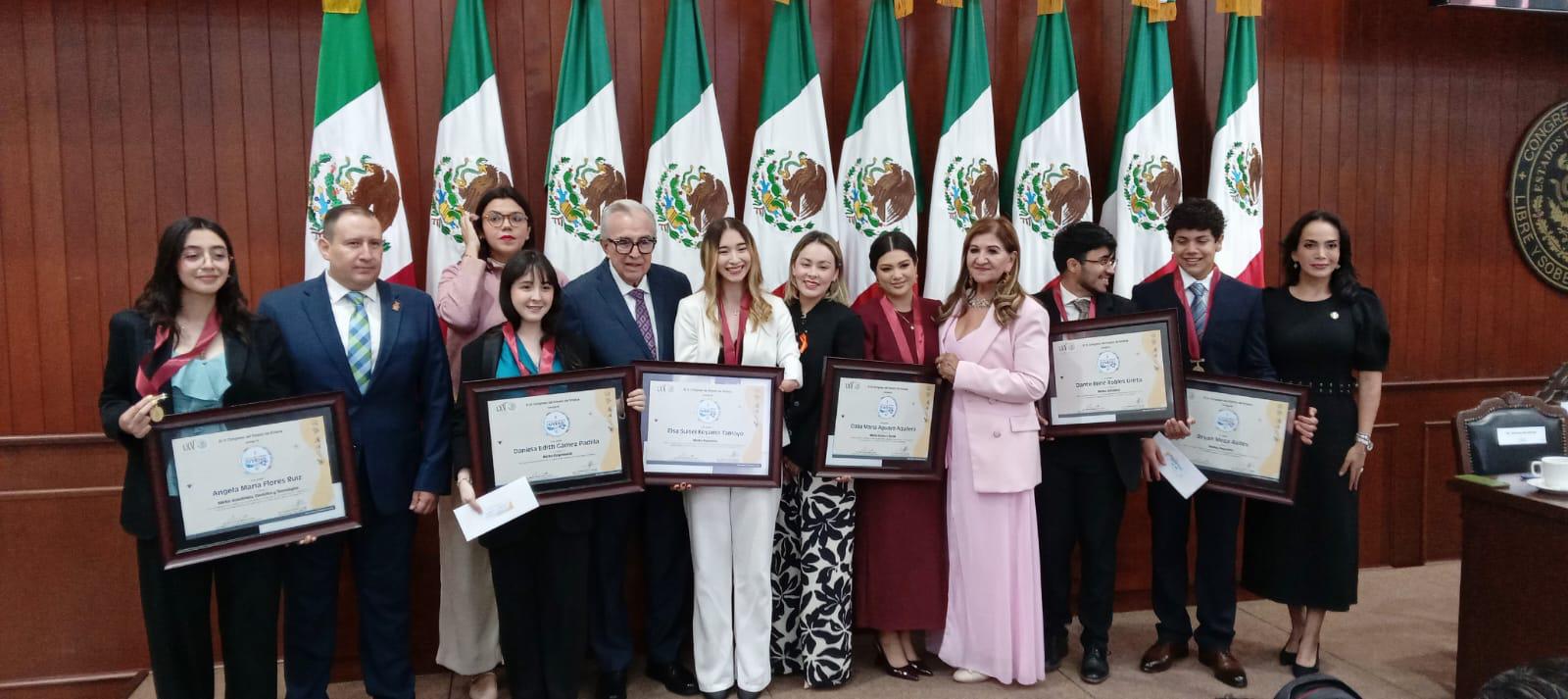 $!Congreso de Sinaloa reconoce a jóvenes destacados con el Premio al Mérito Juvenil 2025