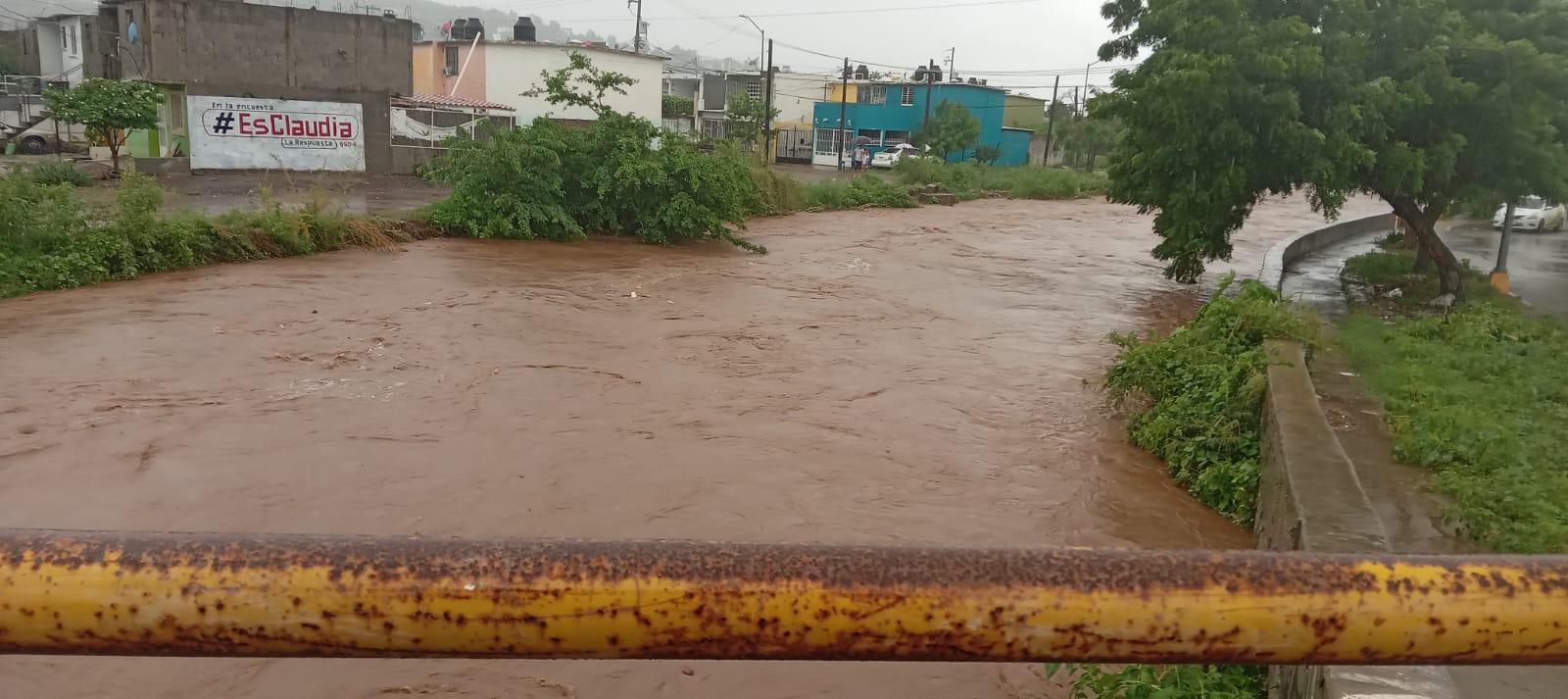 $!Se desborda el arroyo Jabalines en La Foresta; piden ayuda al Gobernador y al Alcalde para muro