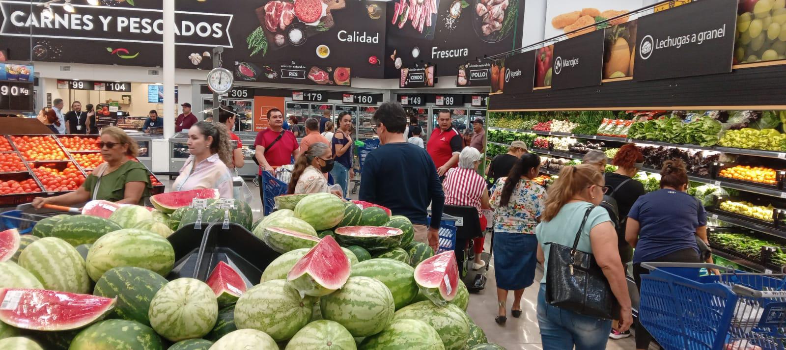 $!Inaugura el Gobernador tienda Walmart sucursal Lola Beltrán en Culiacán