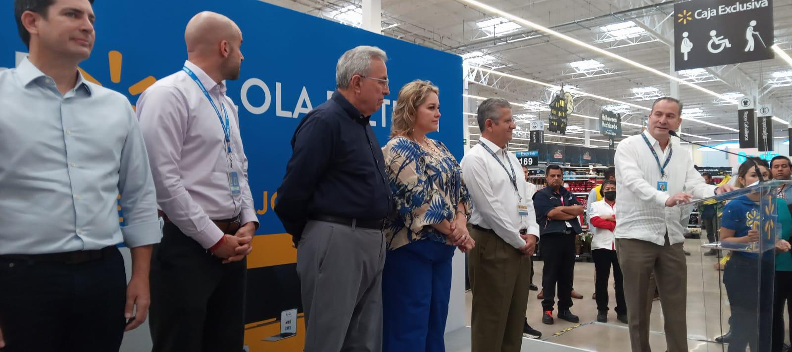 $!Inaugura el Gobernador tienda Walmart sucursal Lola Beltrán en Culiacán
