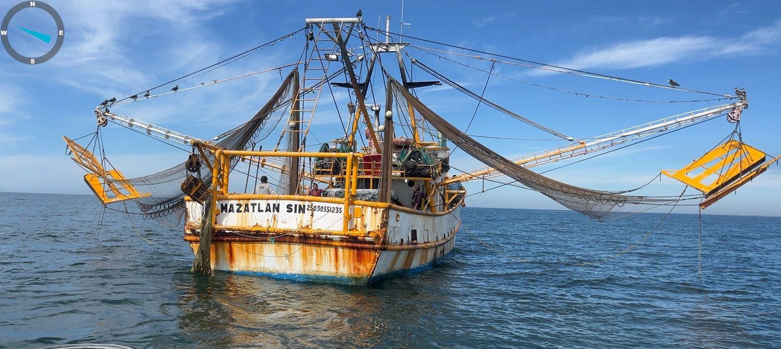 $!Marina acudió en auxilio de un pescador con picadura de mantarraya en inmediaciones de Altata, Sinaloa