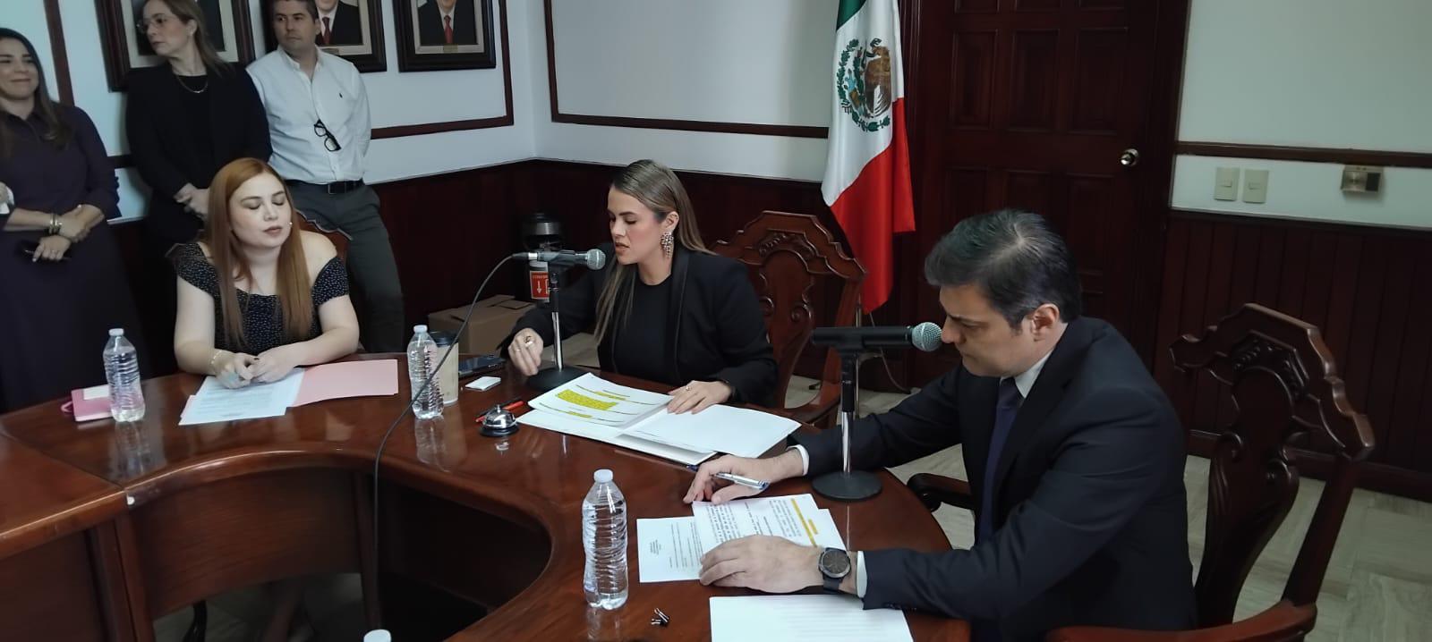 $!Entrega Ana Miriam Ramos informe de labores en medio de la separación de Gámez Mendívil por señalamientos en EU