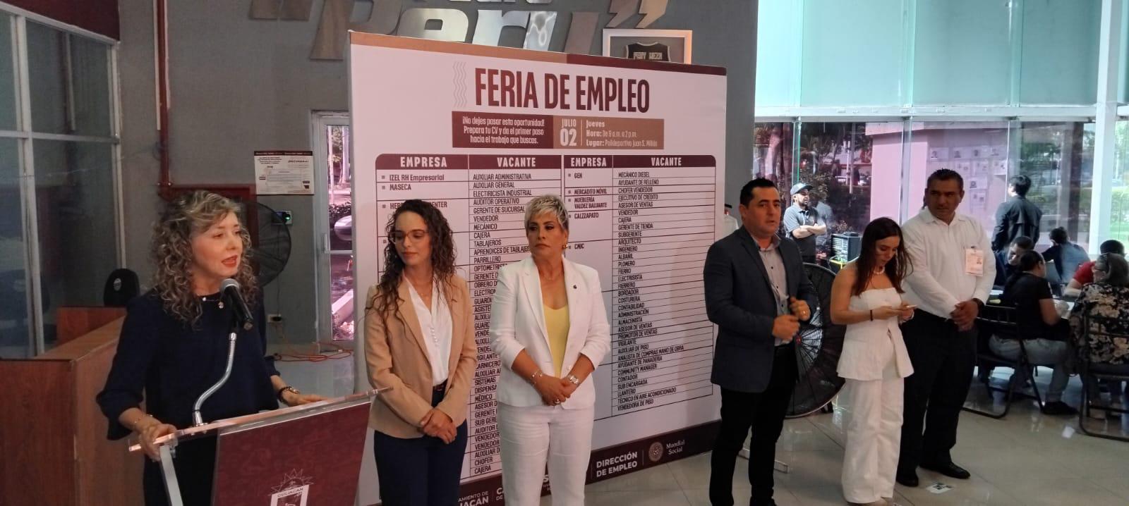 $!Realizan en Culiacán feria del empleo con más de 300 vacantes
