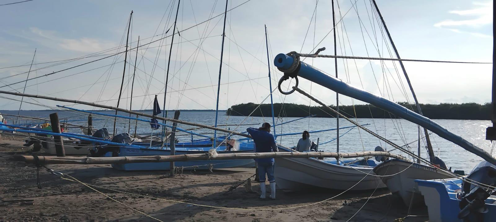 $!El Tetuán retoma pesca por la tarde tras salida del mar, en Navolato