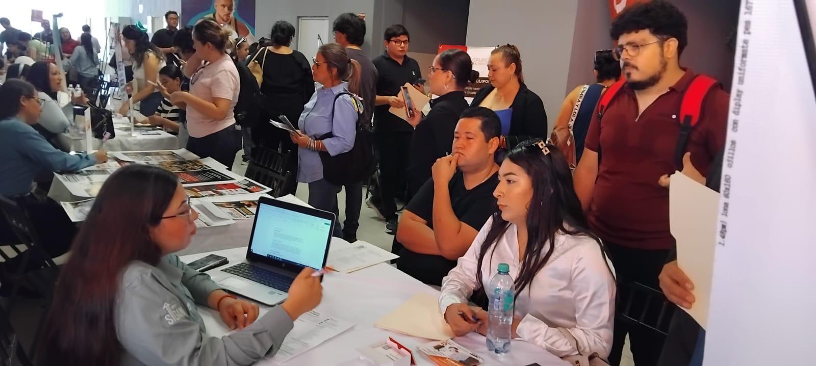 $!Realizan en Culiacán feria del empleo con más de 300 vacantes