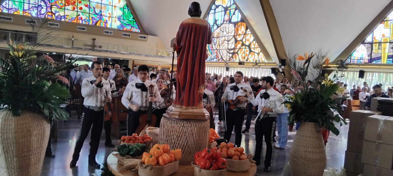 $!Agricultores en Culiacán llaman a mantener la esperanza ante crisis del campo durante misa por su día