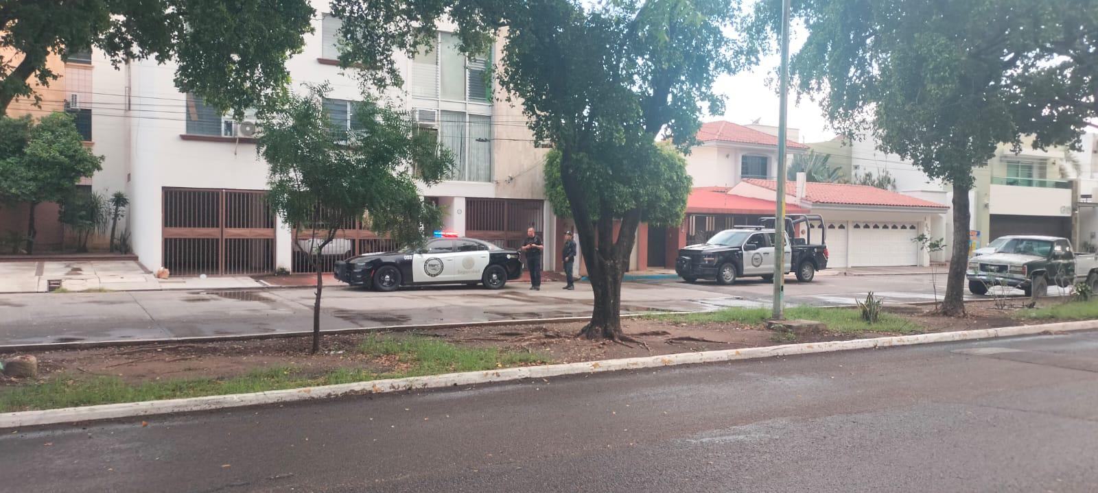 $!Conductor resulta herido en ataque a balazos en Las Quintas, en Culiacán