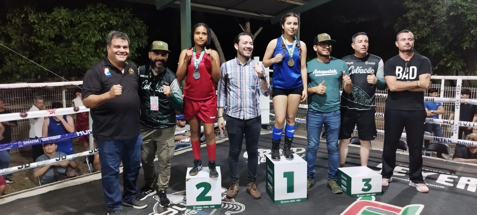 $!Festejan Culiacán con ‘ganchos al hígado’