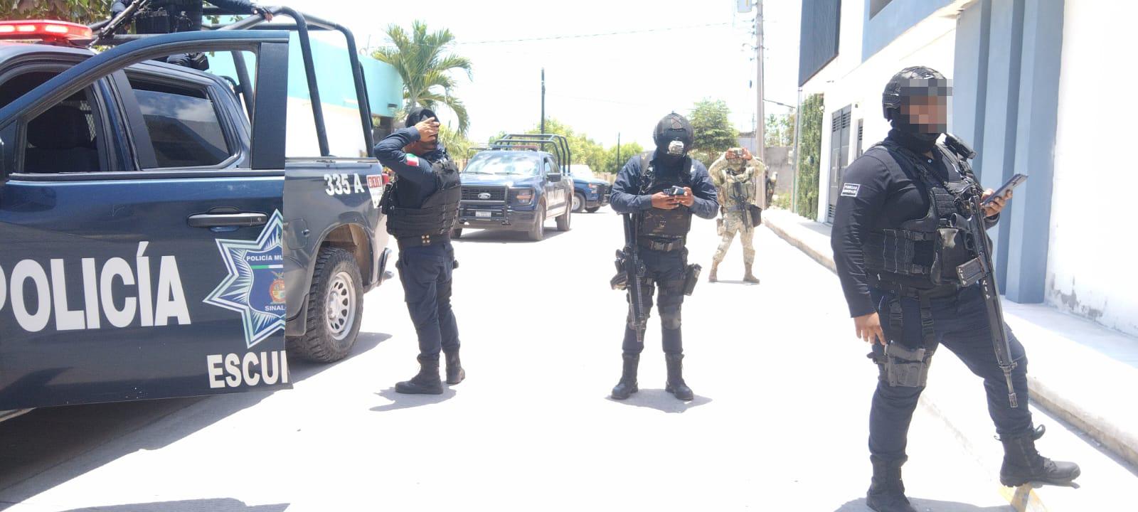 $!Localizan artefacto explosivo entre basura en Escuinapa