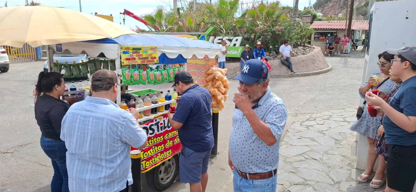 $!Fin de semana largo atrae turismo a Mazatlán