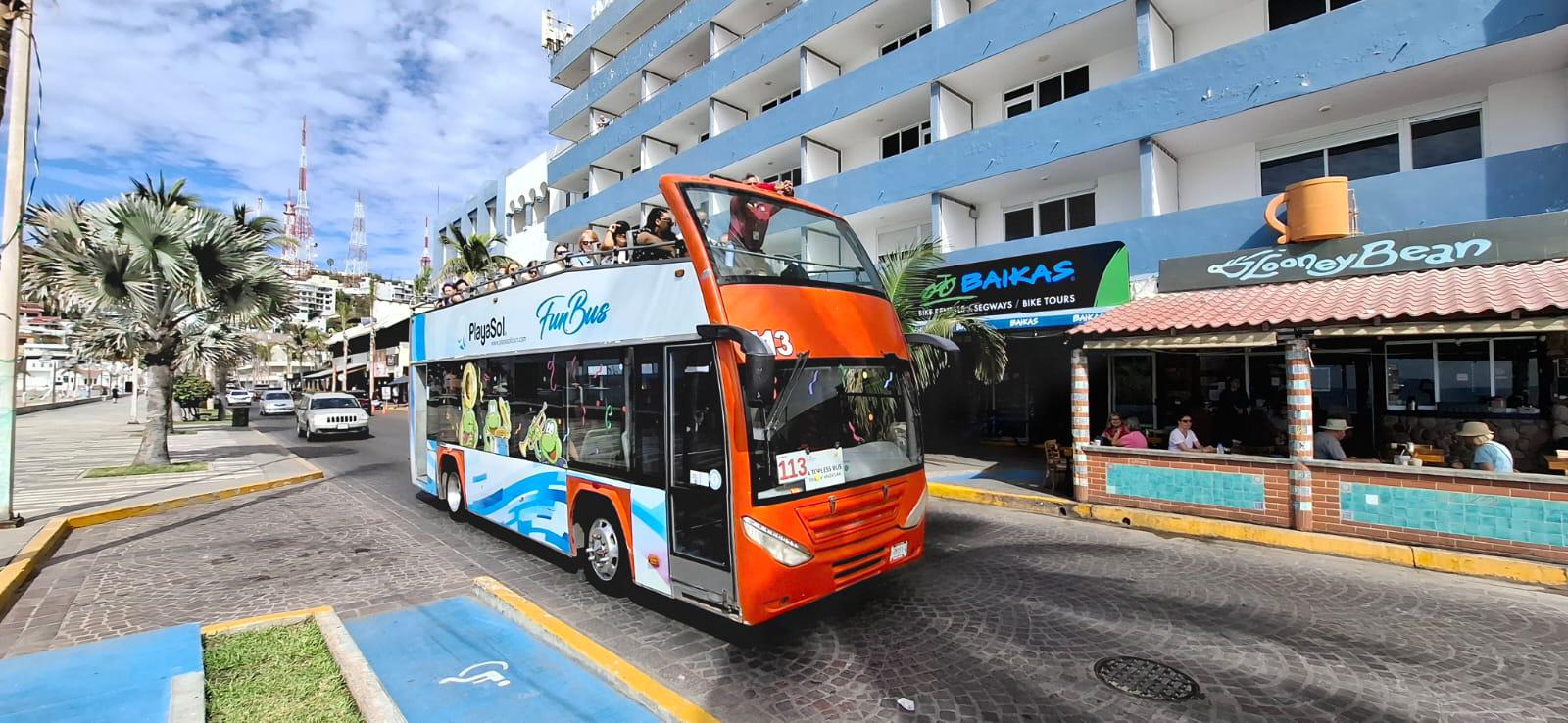 $!Impulsa la actividad turística Mazatlán el arribo del Norwegian Bliss