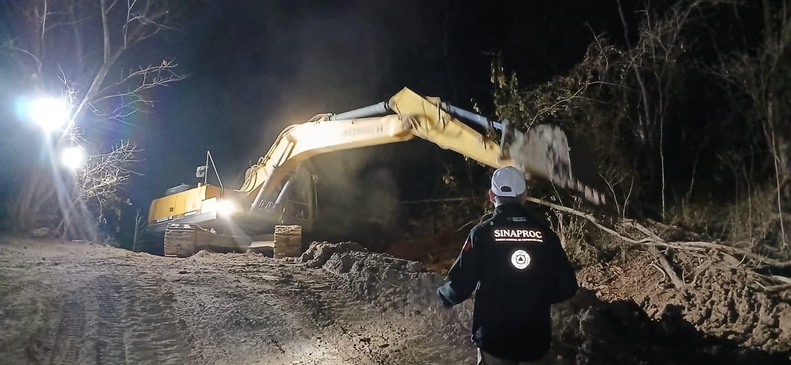 $!Mantienen avance en búsqueda del último minero atrapado en mina de Rosario