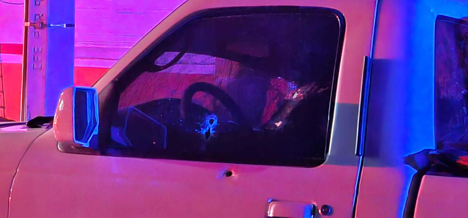 $!Madre e hijo son atacados a balazos en Laguna de San Pedro, en Navolato