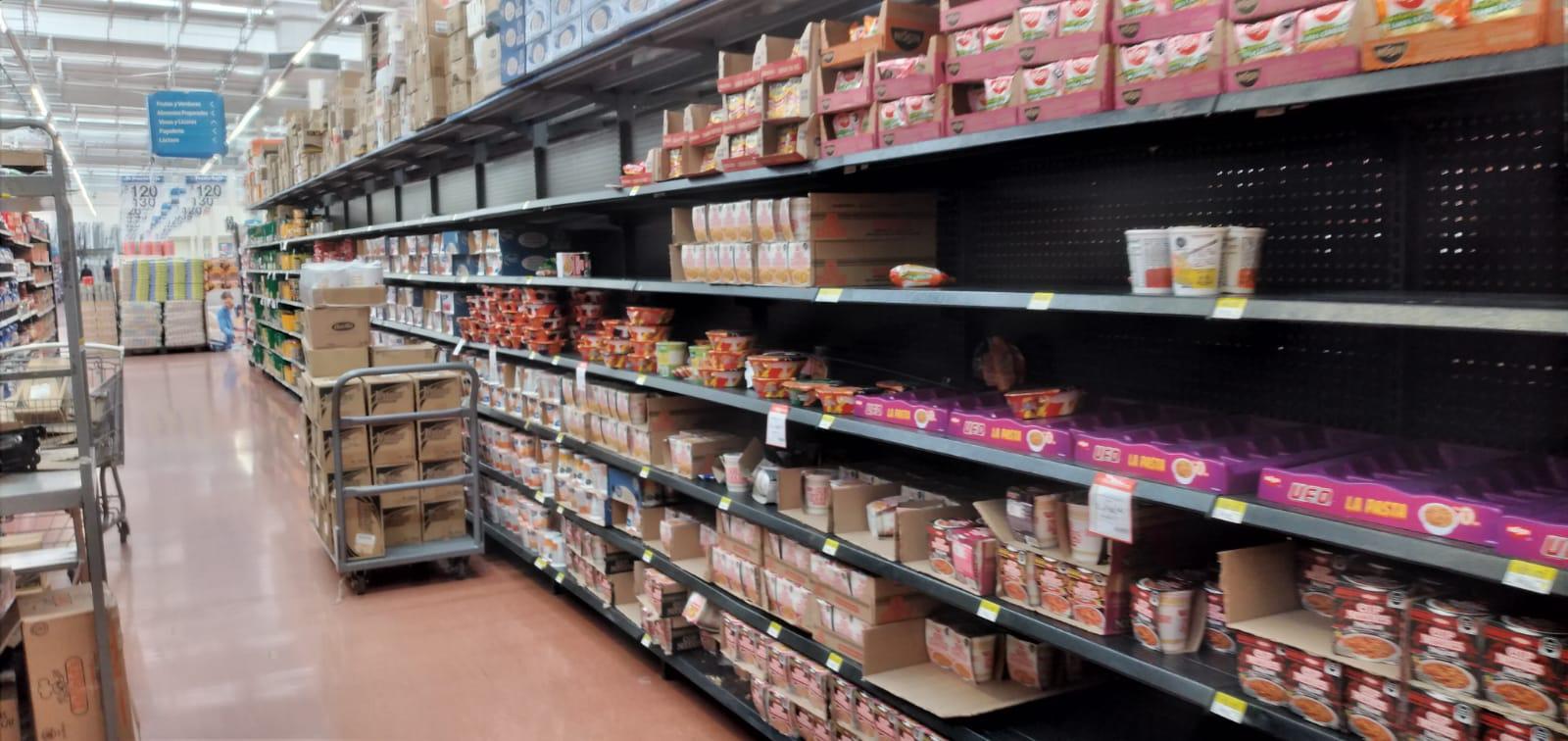 $!Supermercados operan con normalidad en Mazatlán, sin desabasto