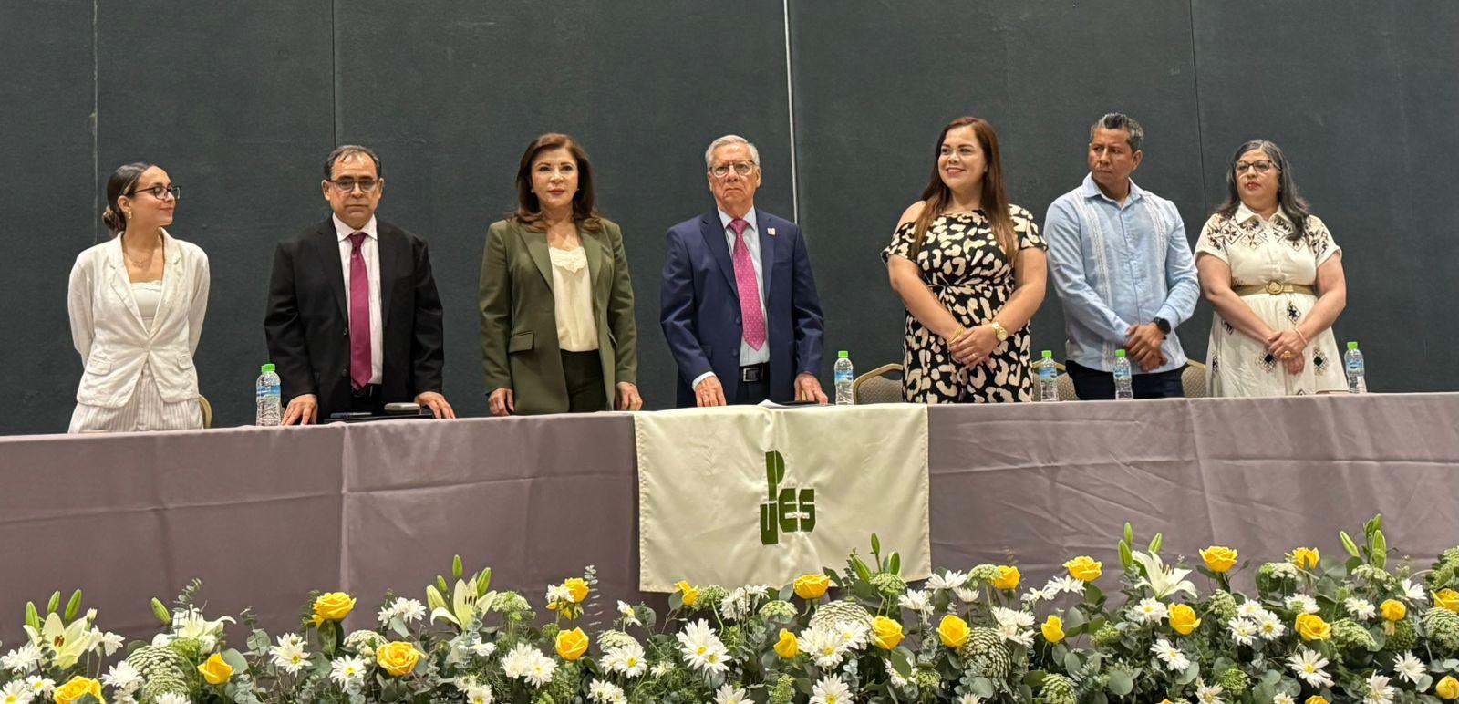 $!Autoridades de la UPES encabezaron la ceremonia.