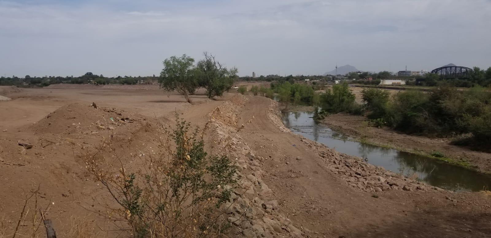 $!Particular ganó litigio para construir sobre el cauce del Río Culiacán, a espaldas del Congreso del Estado