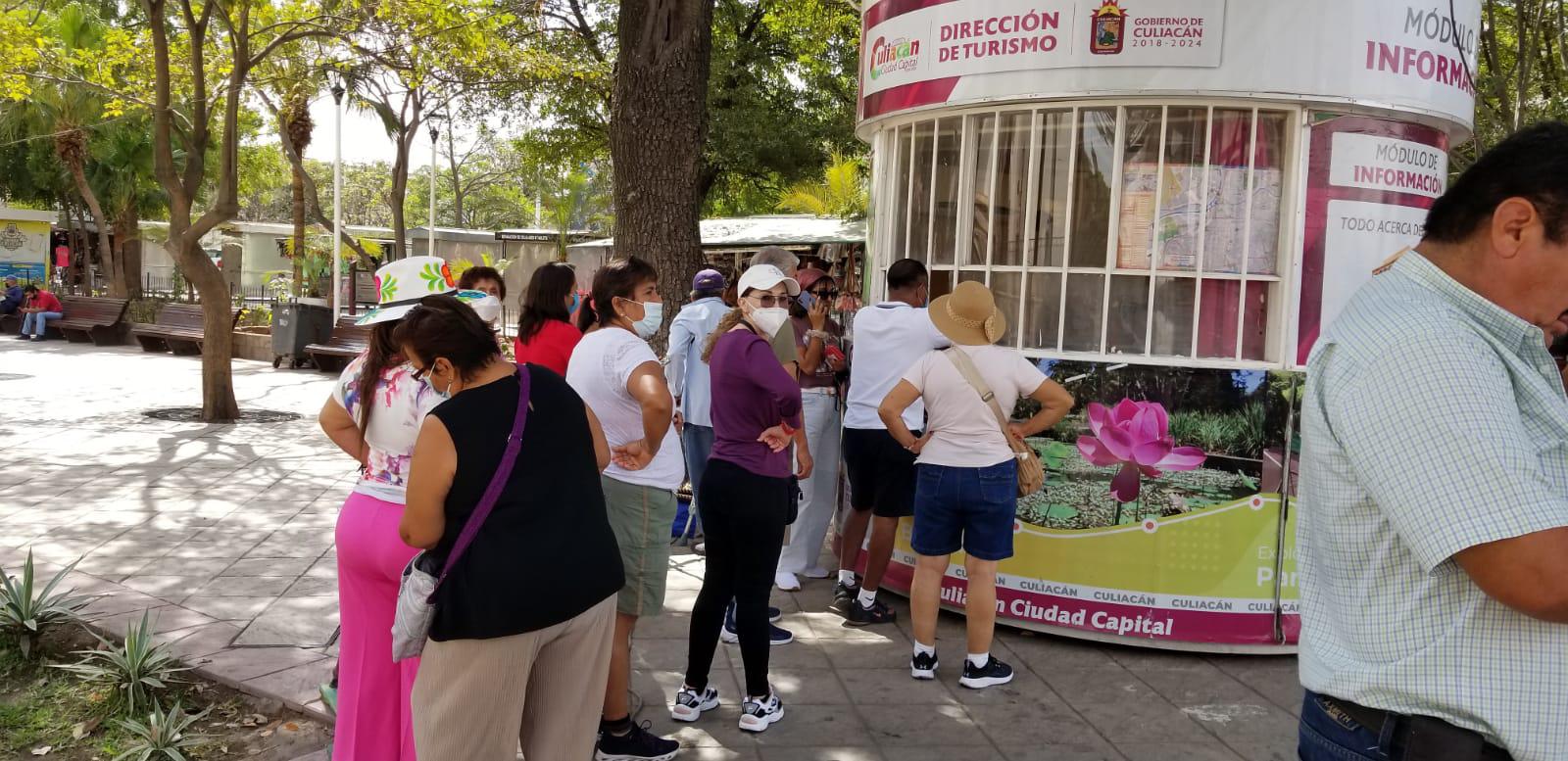 $!Turibús de Culiacán, una opción de turismo local y de recreación durante Semana Santa