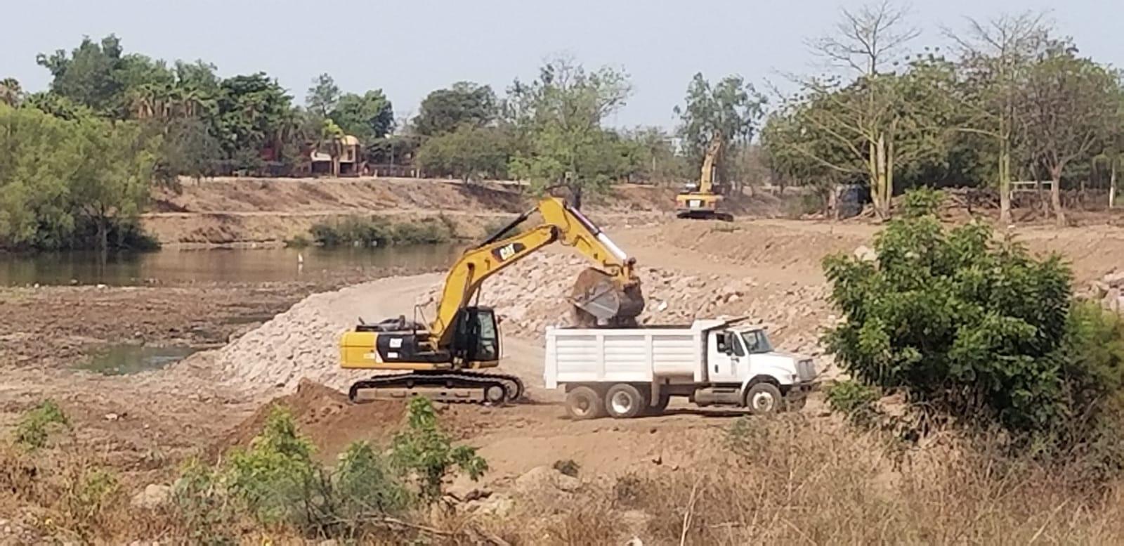 $!Particular ganó litigio para construir sobre el cauce del Río Culiacán, a espaldas del Congreso del Estado