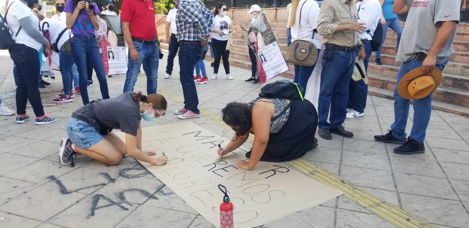 $!Familia y amigos marchan por María Fernanda, quien desapareció el 28 de junio en Culiacán