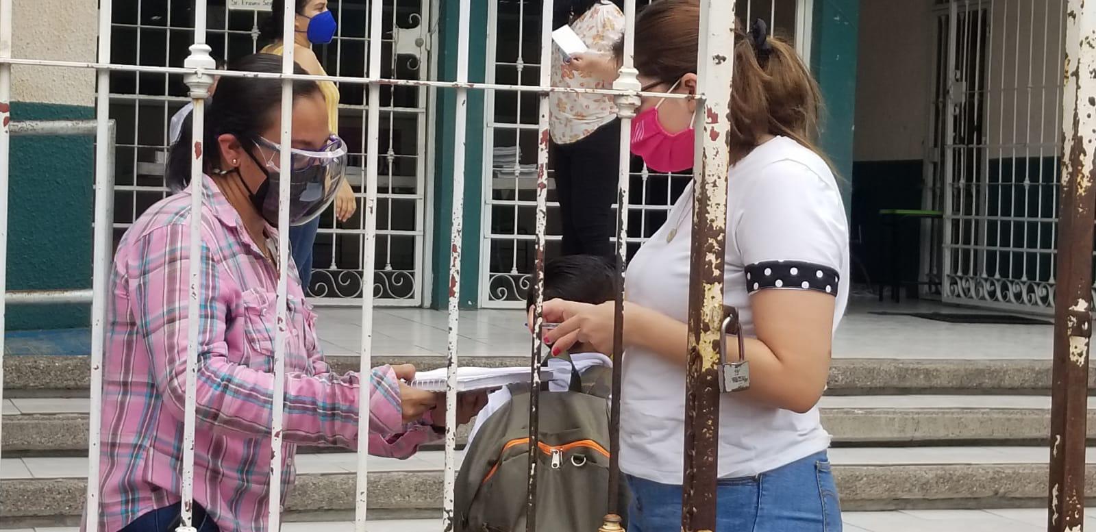 $!A su regreso a las aulas, alumnos de la escuela ‘Tipo’ de Culiacán realizan exámenes diagnósticos