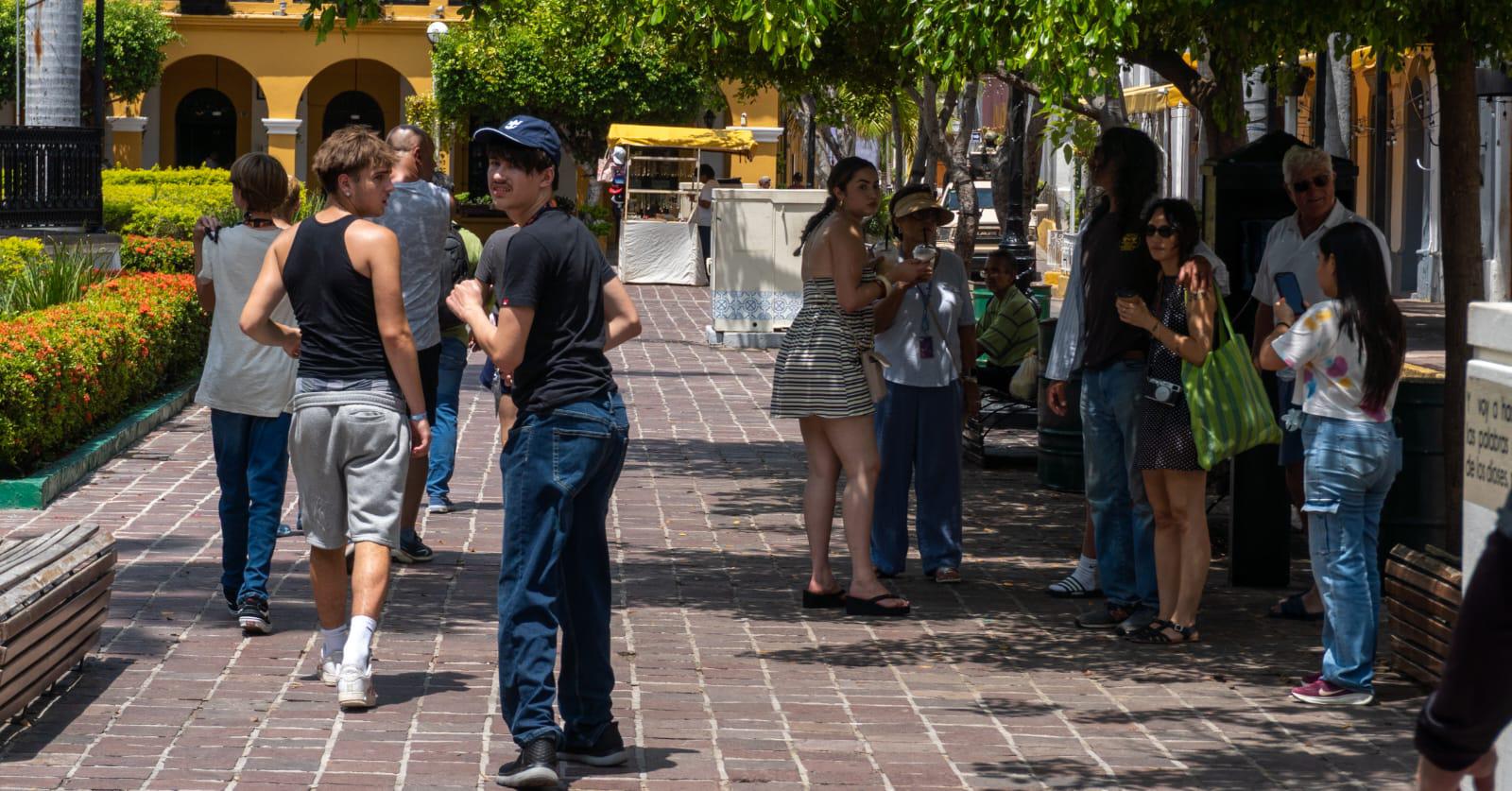 $!Recibe Mazatlán a más de 4 mil 700 cruceristas este miércoles