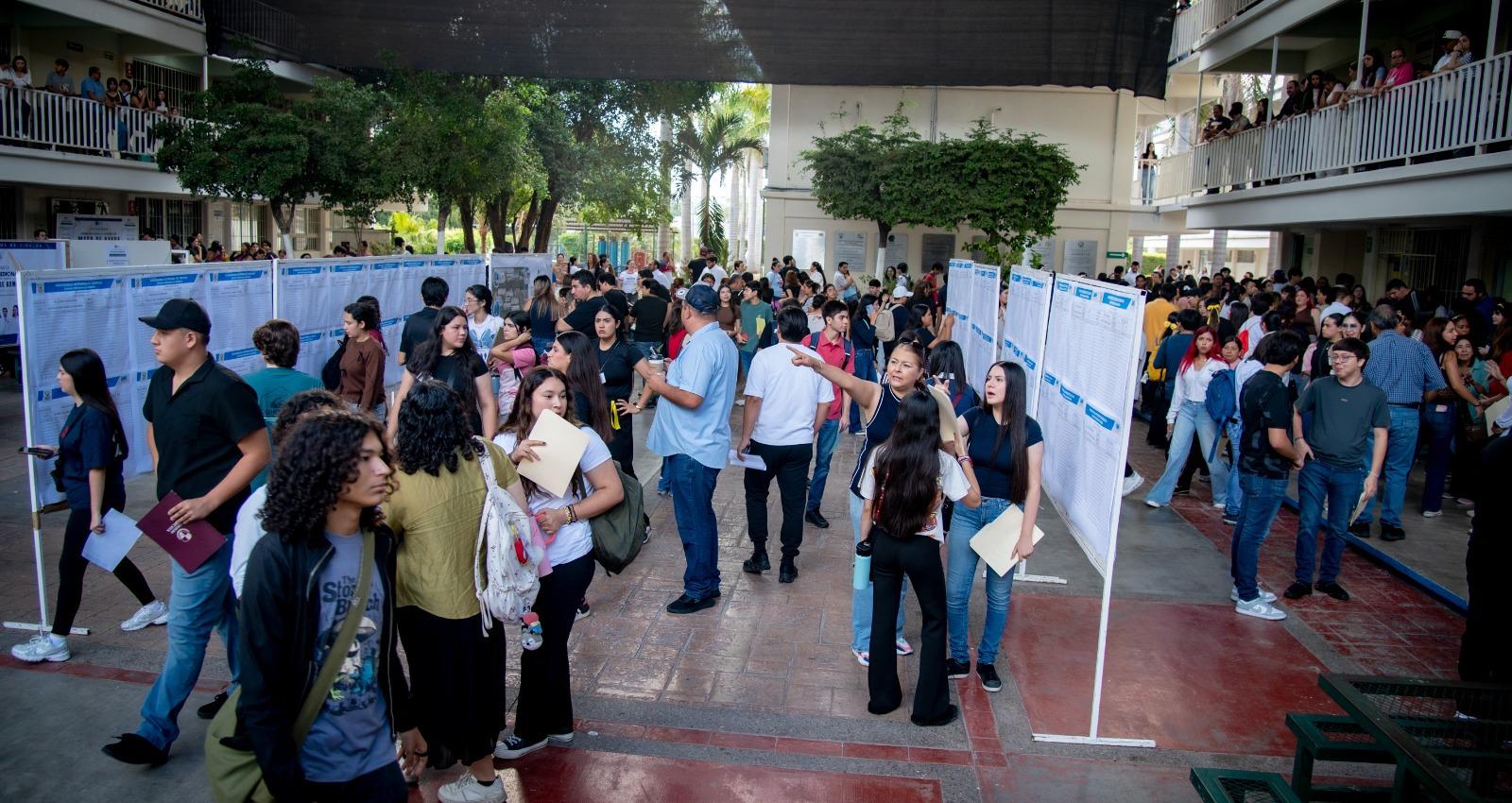 $!UAS aplica examen de admisión a 50 mil aspirantes; mantendrá cobertura universal, asegura