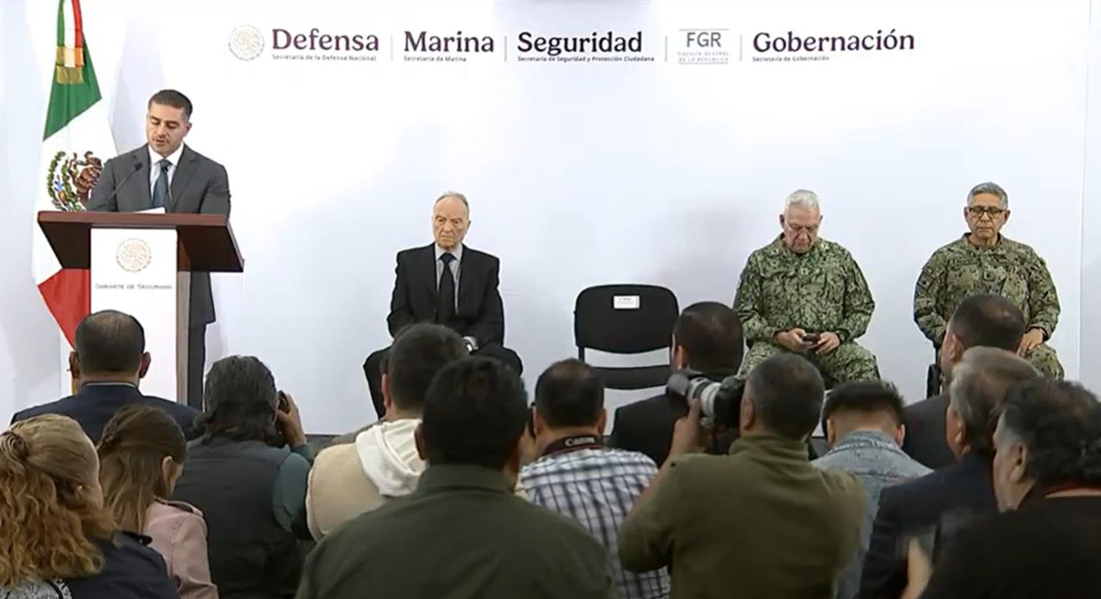 $!Había el riesgo de que los 29 narcotraficantes trasladados a Estados Unidos fueran liberados: Harfuch