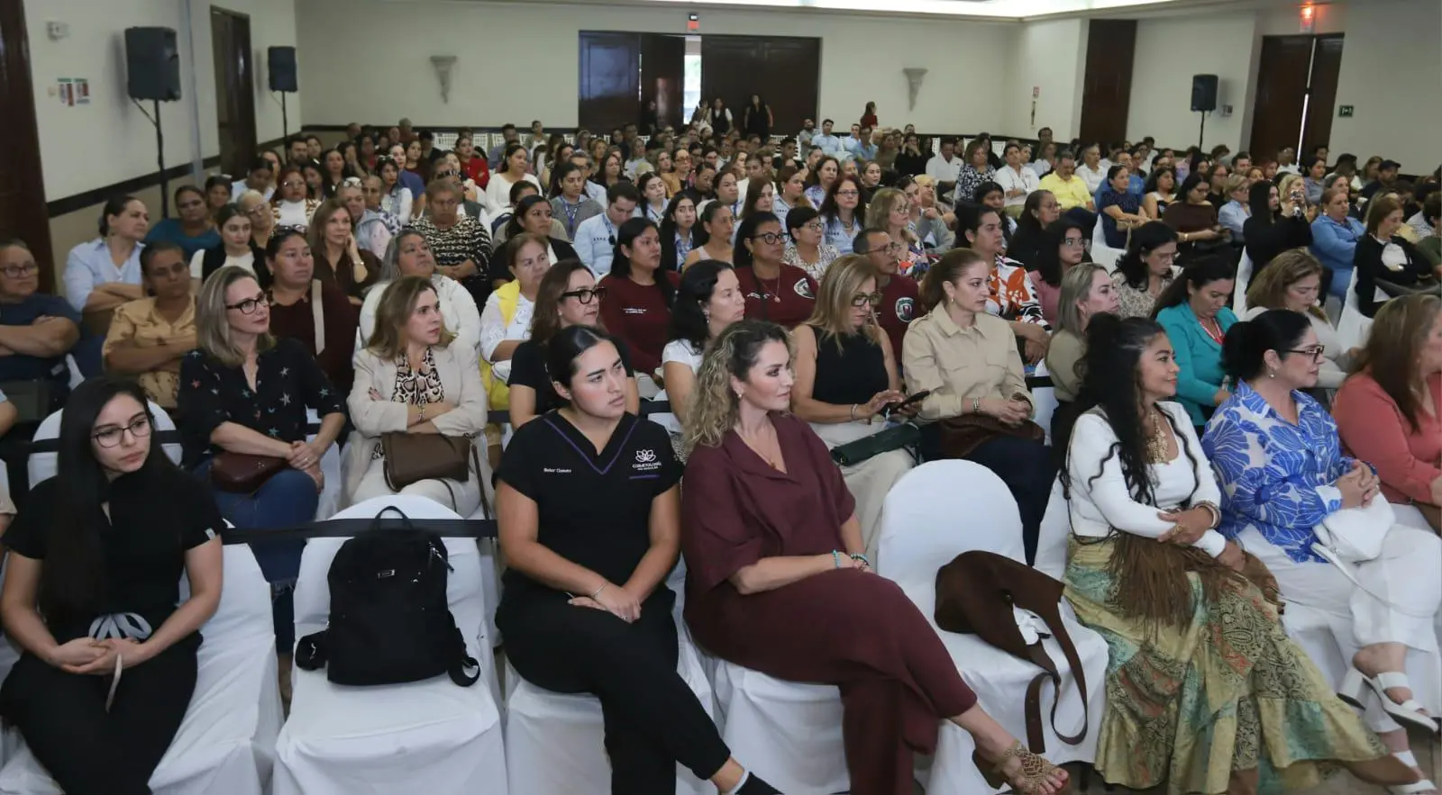$!Reflexionan en Mazatlán sobre sanar emociones y romper patrones familiares
