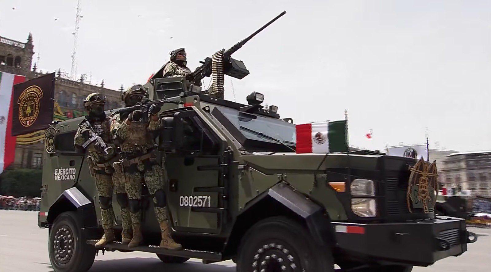 $!México no se doblega ni se vende, advierte Sheinbaum durante el desfile de la Independencia