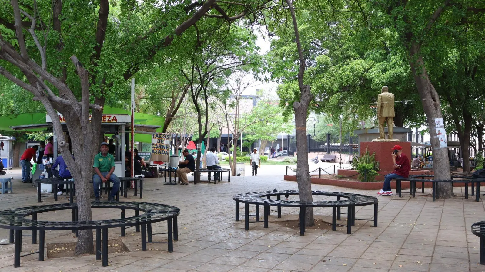 $!Comerciantes de la Plazuela Álvaro Obregón mantienen ventas pese a temporada vacacional