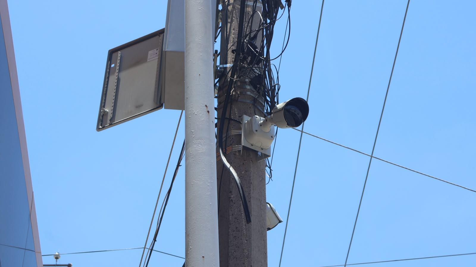 $!Esperan comerciantes que cámaras y botones de auxilio devuelvan la confianza en el Centro de Culiacan