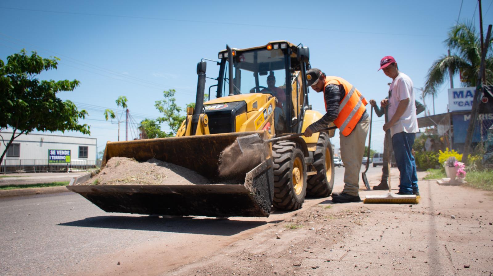 $!Avanza reencarpetado de bulevares en Las Quintas y El Barrio, en Culiacán