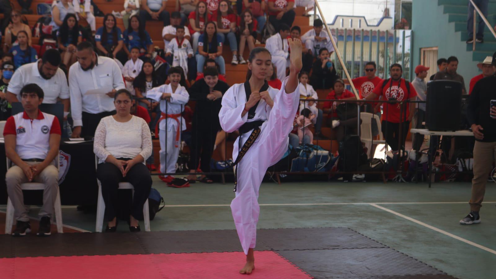 $!Compiten más de 250 atletas en Segunda Copa Perla del Pacífico de Taekwondo