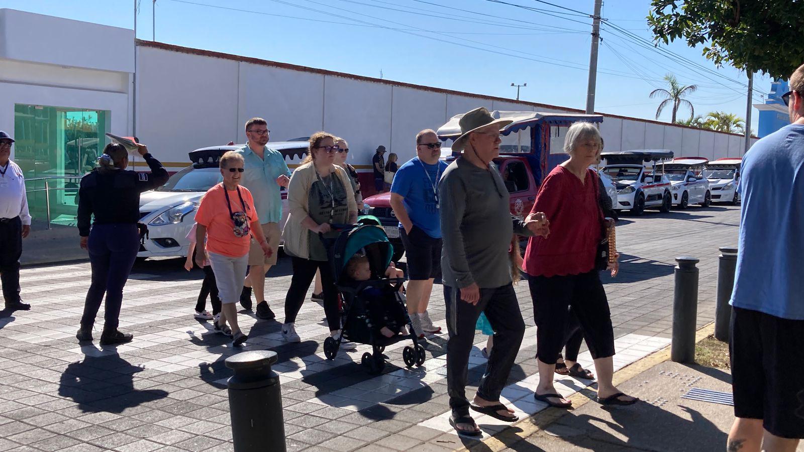 $!Arriba el Discovery Princess al puerto con más de 3 mil pasajeros