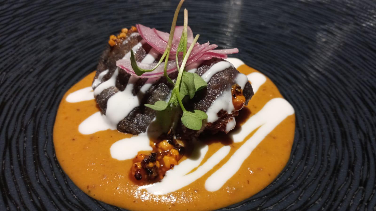 $!Quesadillas fritas de maíz azul.