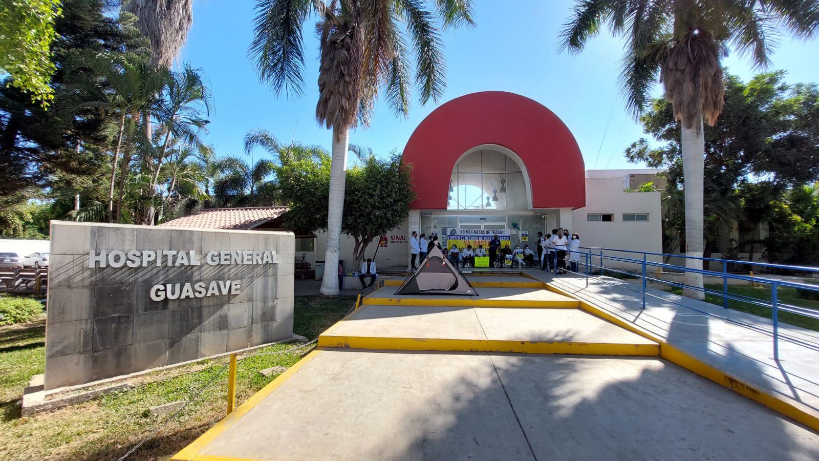 $!Estalla conflicto estatal en Salud; trabajadores por contrato exigen bases