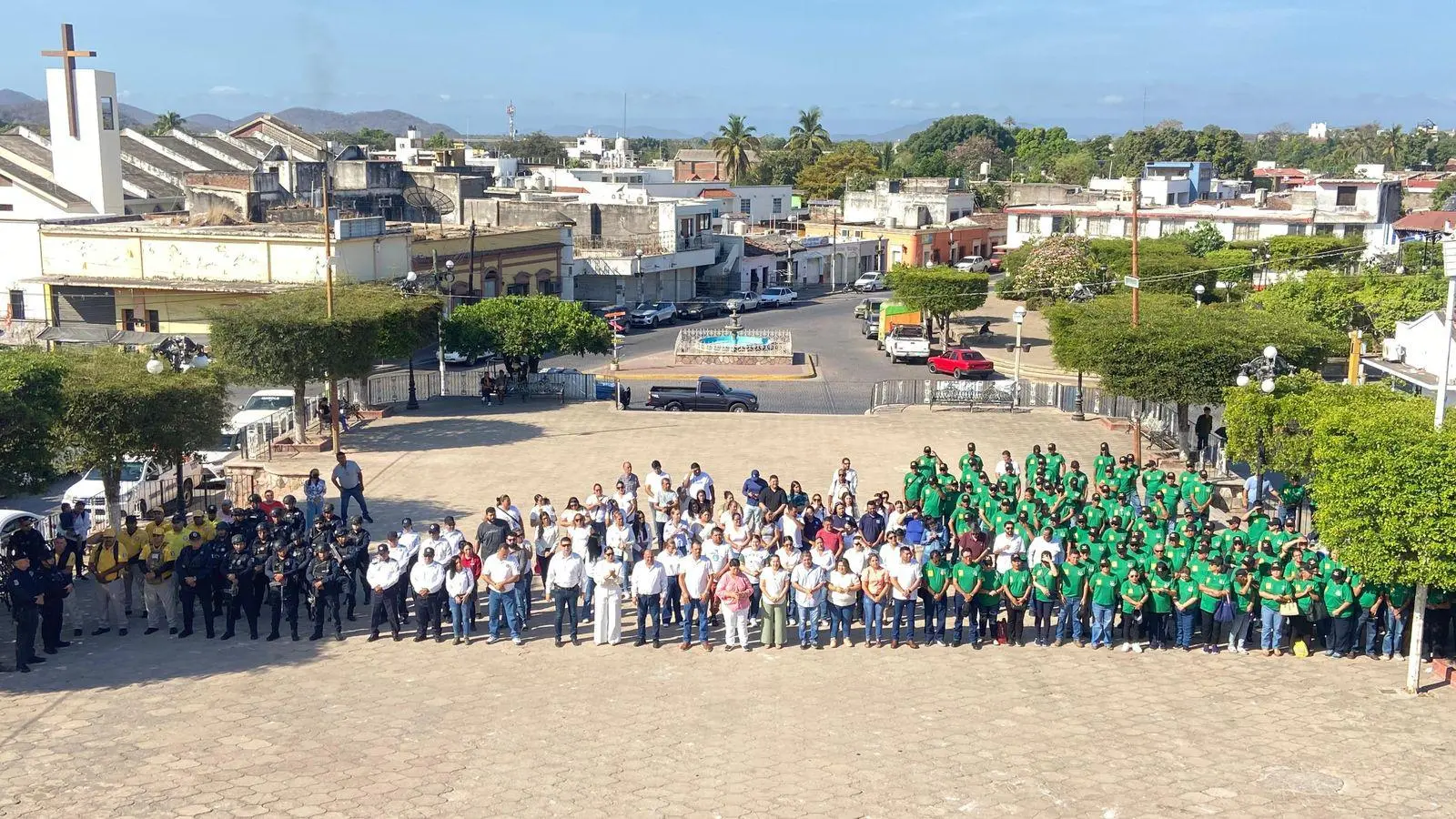 $!Sin desfile y con la ausencia de la Alcaldesa, en Rosario conmemoran el Día del Trabajo