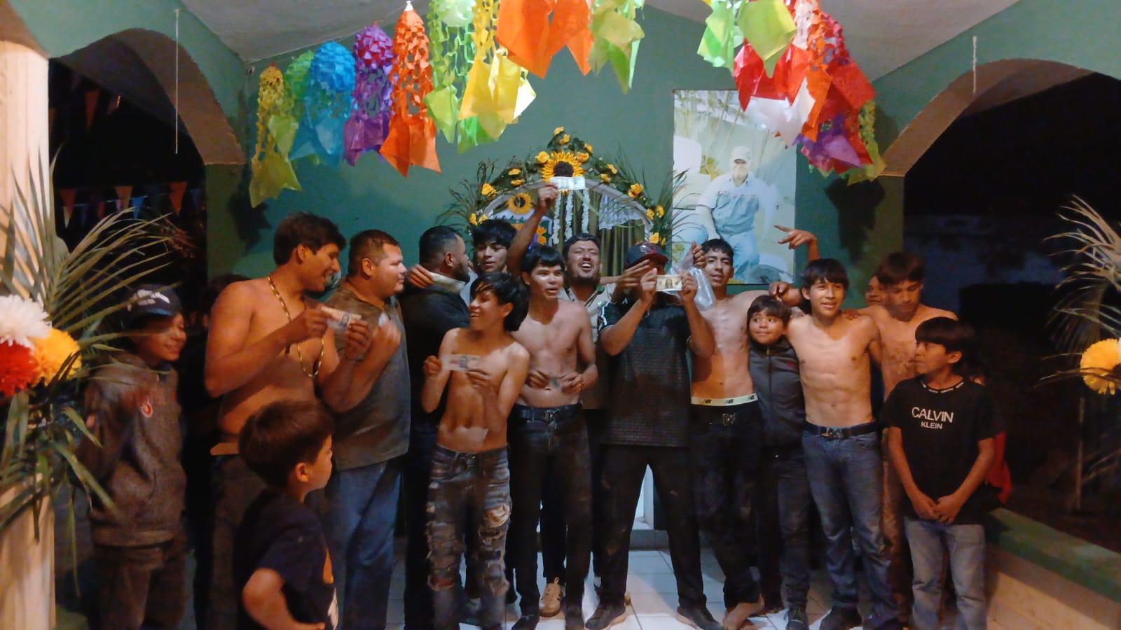 $!Más de un siglo lleva un barrio de Agua Verde mostrando su devoción