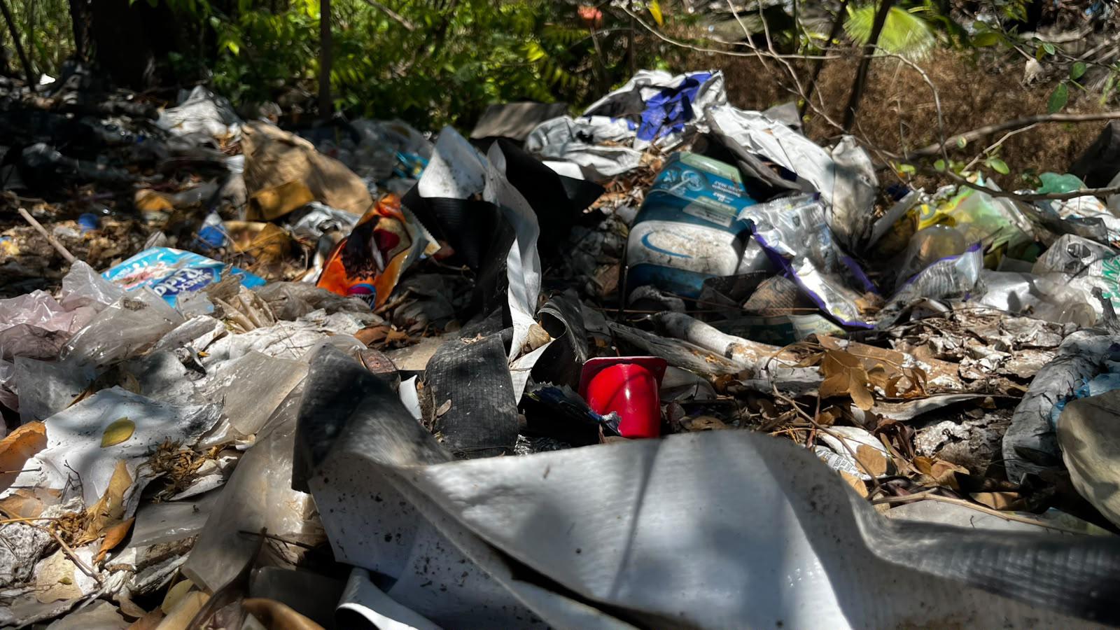 $!Persiste problema de basura y desechos en canales y arroyos de Mazatlán