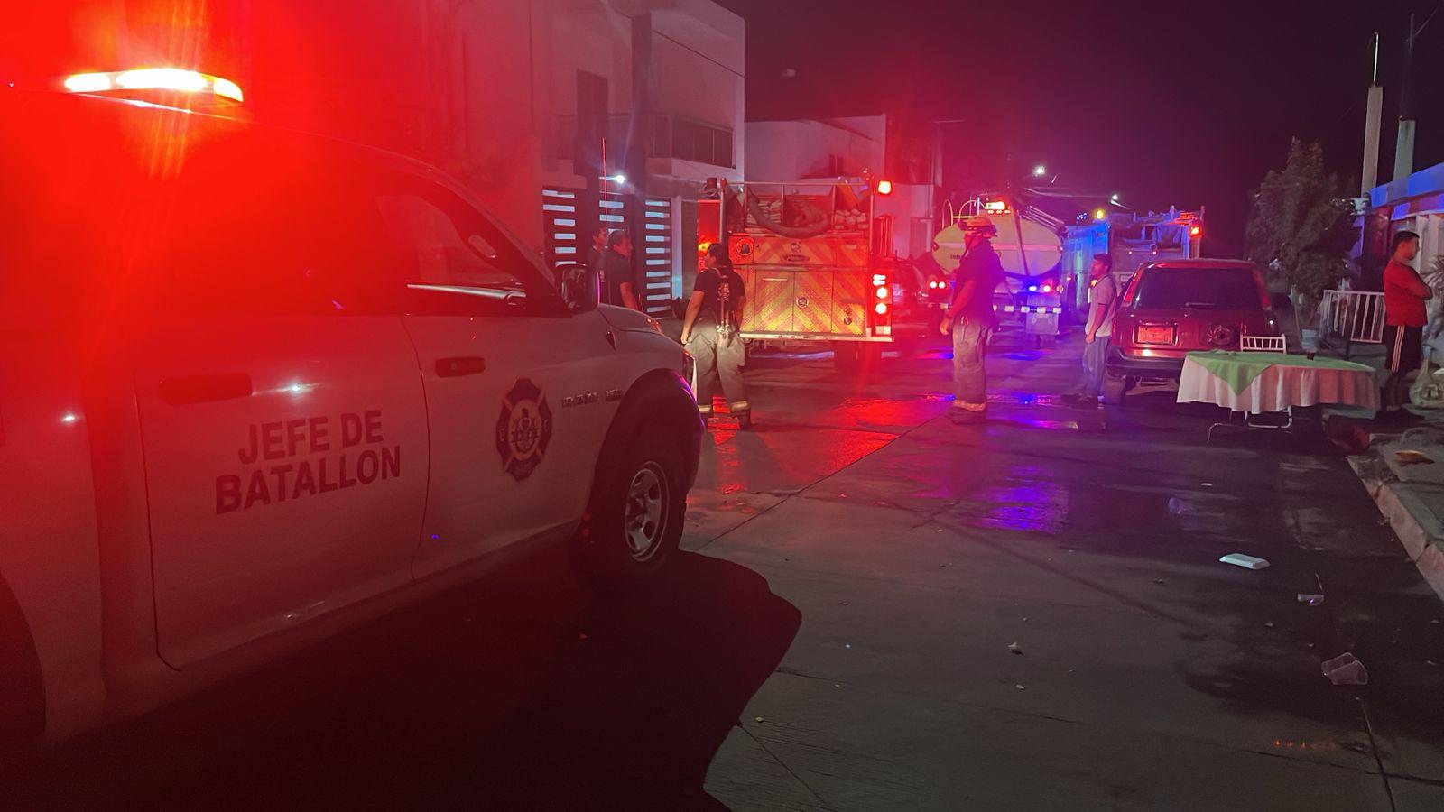 $!Balean, vandalizan e incendian vivienda en la Emiliano Zapata, en Culiacán