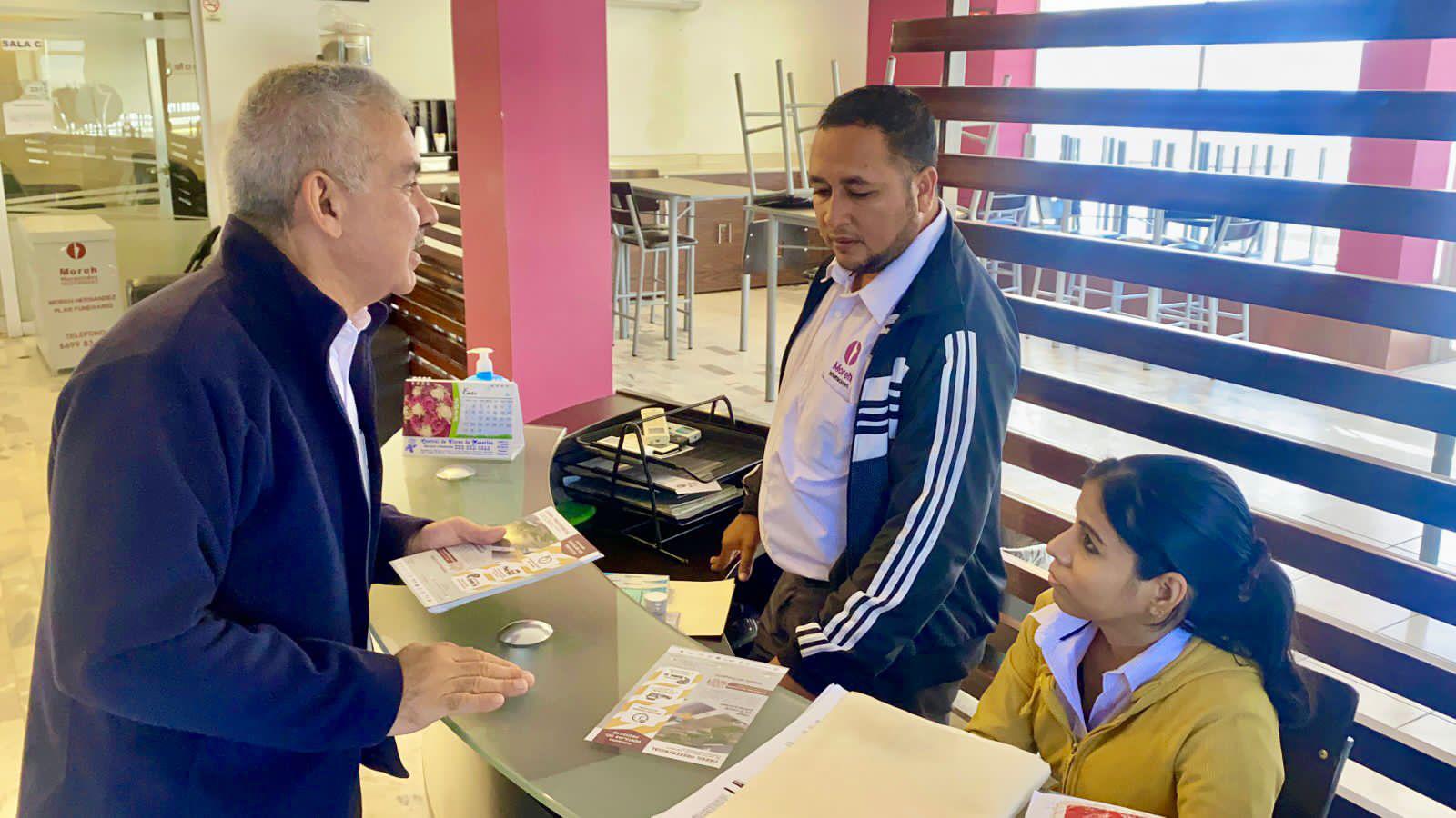 $!Apenas socializan, pero ya Tránsito aplica multas por estacionarse en carril preferencial