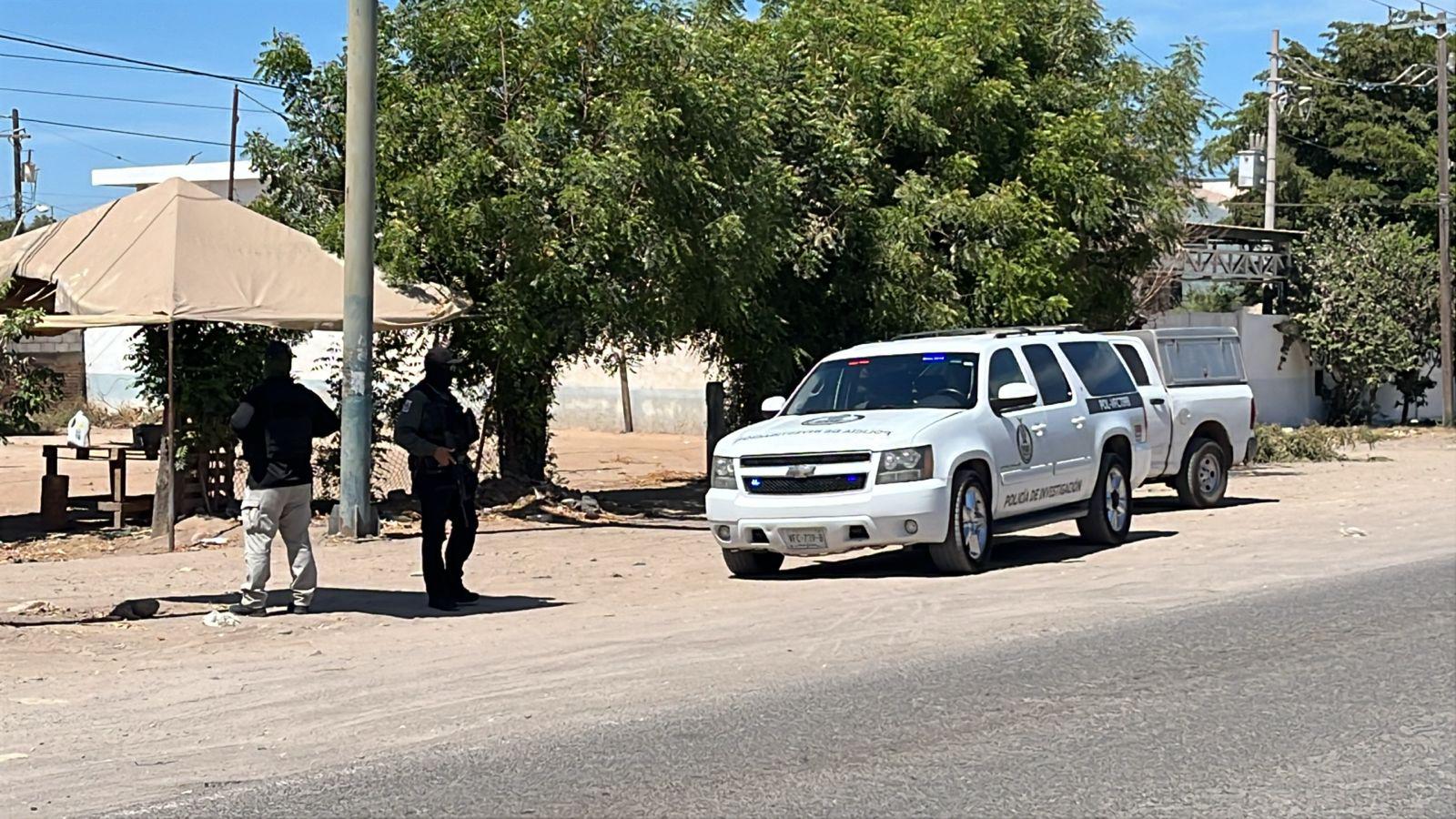 $!Hallan a hombre sin vida con herida punzocortante en Villa Juárez, Navolato