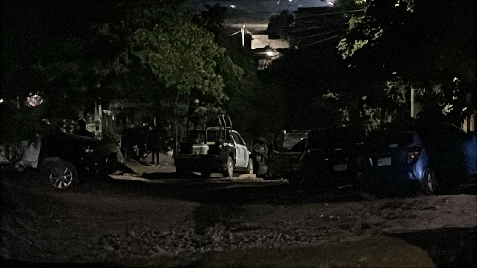 $!Asesinan a dos hombres y hieren a uno tras ataque armado en la colonia El Mirador, Culiacán