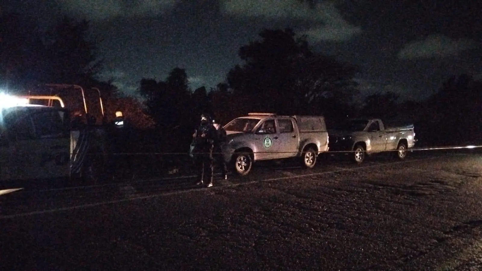 $!Localizan cuerpo en descomposición en autopista Mazatlán-Culiacán