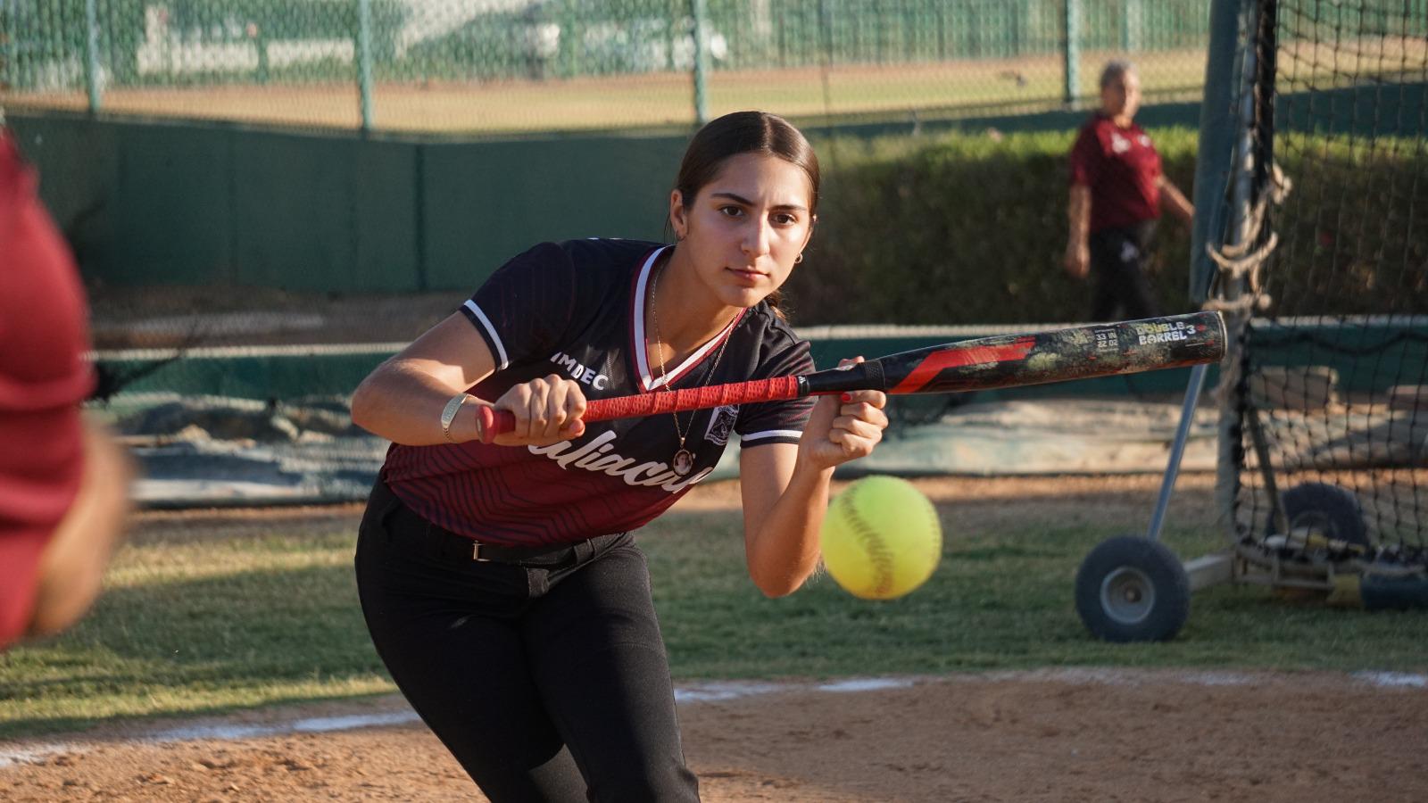 $!Sinaloa afina su softbol femenil rumbo al Macro Regional Conade