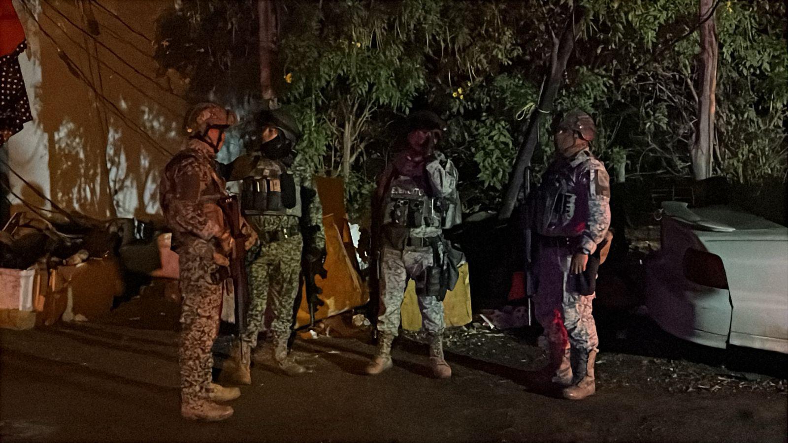 $!Enfrentamiento entre policías estatales y civiles deja al menos un agente herido en zona serrana de Culiacán