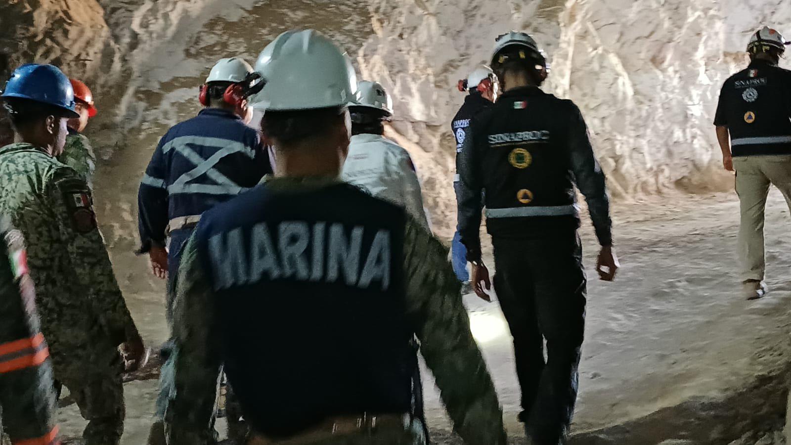 $!Encuentran partes de maquinaria en mina Santa Fe; confían en localizar al minero