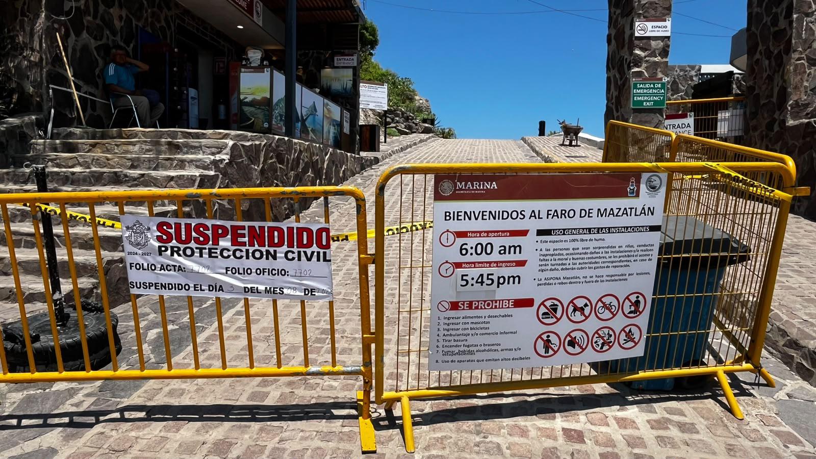 $!Tras derrumbe en el Cerro del Crestón, se restringe el acceso al Faro y la Escollera en Mazatlán